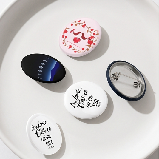 Lot de badges "Lune & Amour"